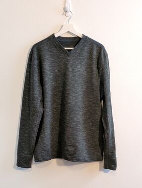 LULULEMON heather green v-neck pullover sweatshirt